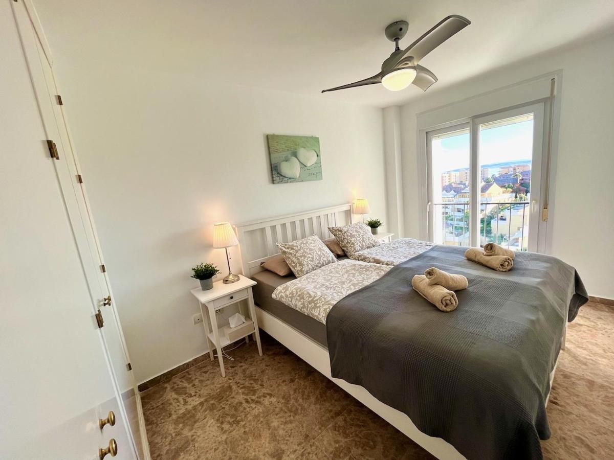 Apartment Penthouse Mit Private Dachterrasse Und Blick Auf Meer, Berge ,hafen *